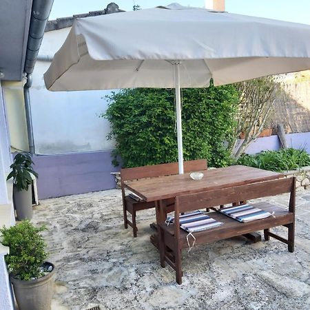 Apartman Luce With Shared Pool Zadar Zewnętrze zdjęcie