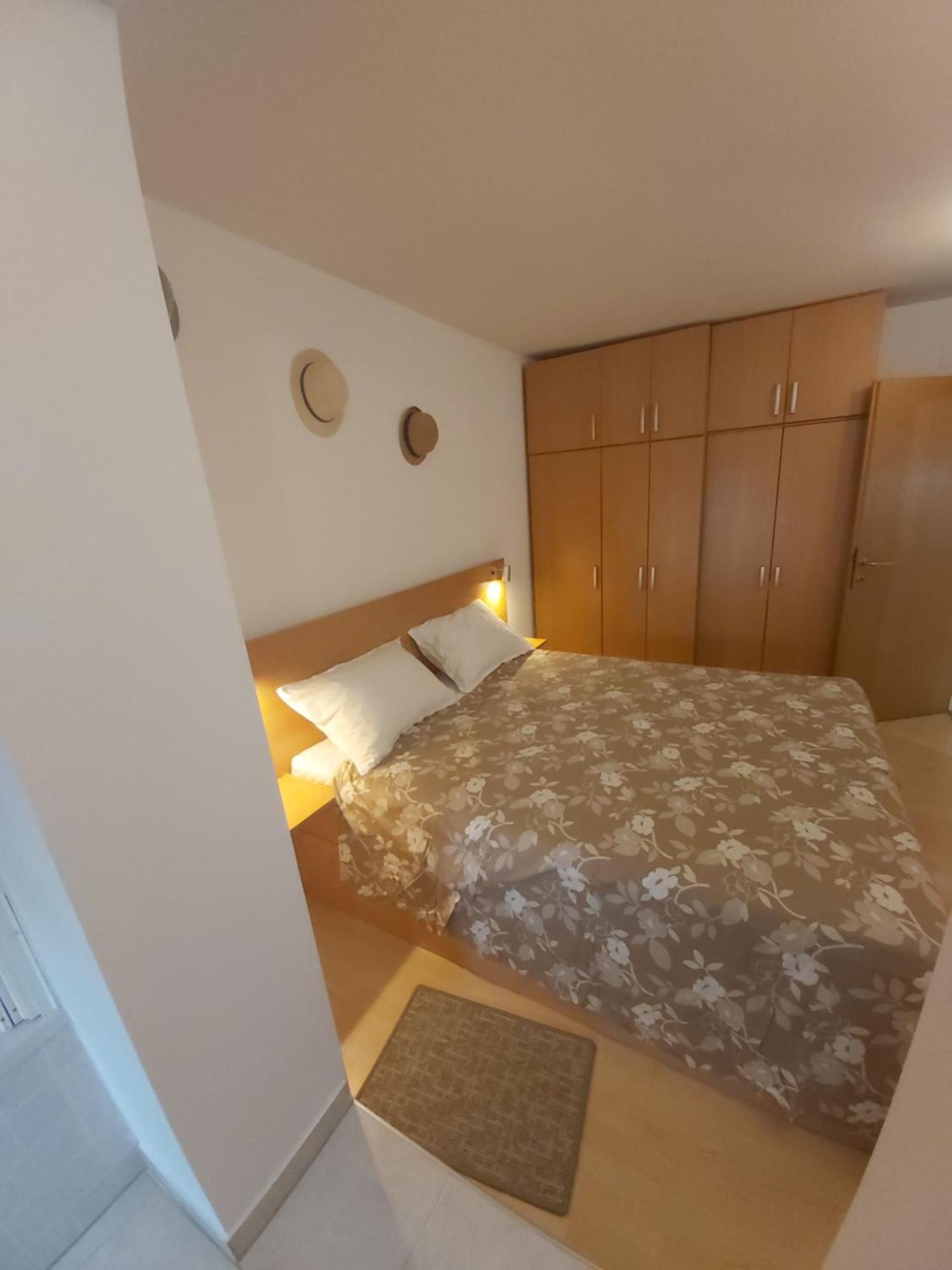 Apartman Luce With Shared Pool Zadar Zewnętrze zdjęcie