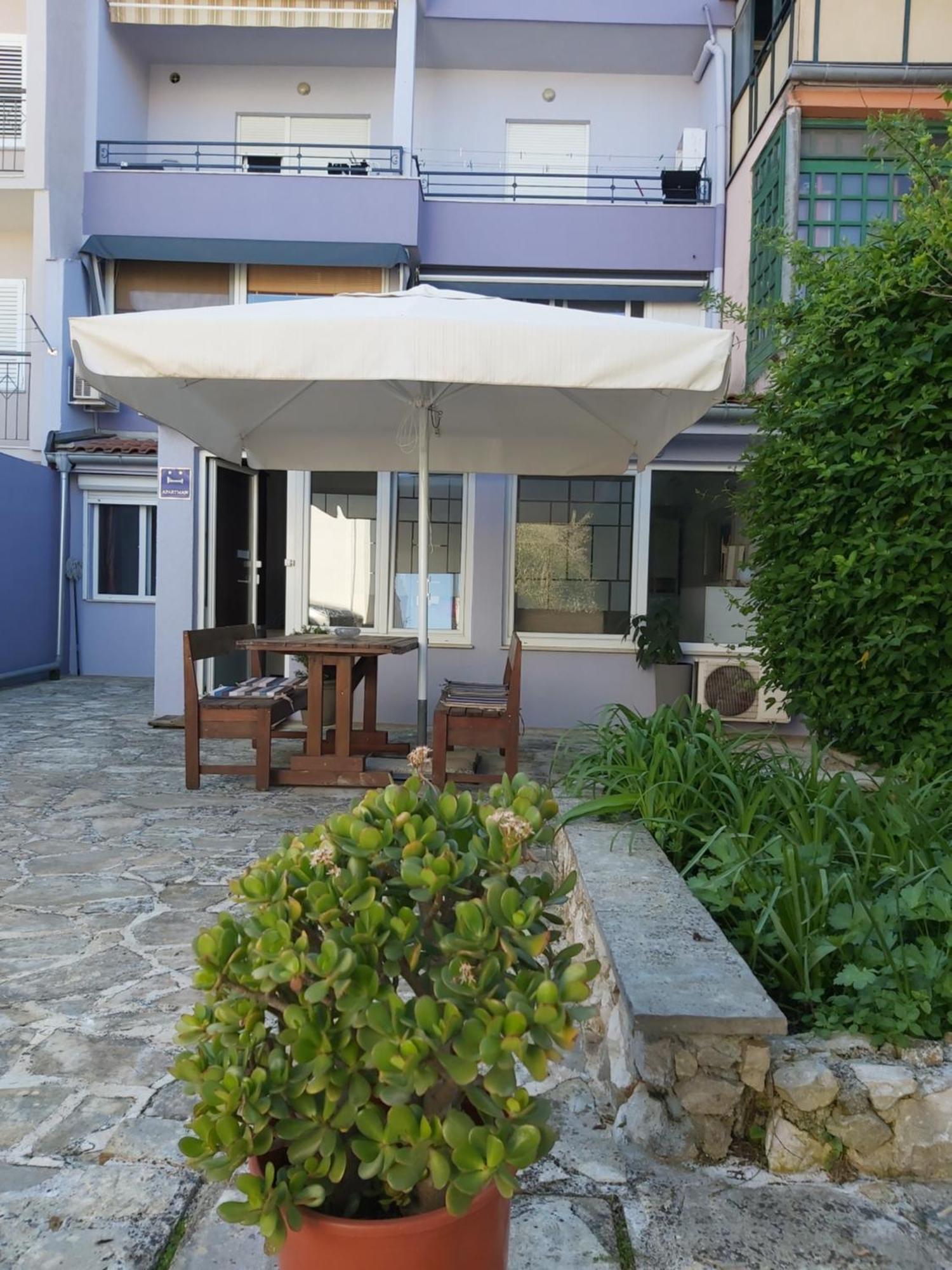 Apartman Luce With Shared Pool Zadar Zewnętrze zdjęcie